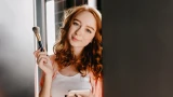 Теплые оттенки и «Поцелуй солнца»: топ-5 трендов летнего макияжа — советы эксперта Алины Красненковой