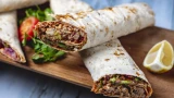 Гениальный рецепт: хрустящие рулетики с мясом — вкуснее любых чебуреков и за 30 минут