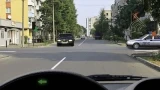 Кто должен уступить дорогу — обычный автомобиль или машина с мигалками: справится всего лишь 14% водителей