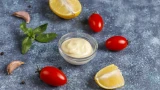 Домашний соус: идеальная заправка для пельменей и не только — вкуснее магазинных кетчупа и майонеза