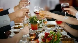Искусство пития: как пить водку без последствий — нужна «правильная» водка и отточенная техника