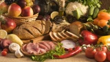 Какие продукты подешевели в июле: выгодные покупки в супермаркетах