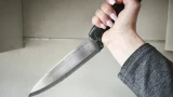 Бутылка и нож: Пьяная мурманчанка напала на мужа — оказалась в полиции