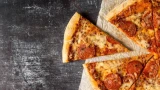 Секрет вкуснейшей пиццы: как удивить семью за 2 часа — рецепт с душой для настоящих хозяек