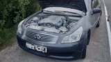Дорогостоящий Infiniti загорелся на трассе под Кандалакшей