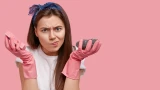 Отмыла весь дом и не собираюсь останавливаться: делаю всё обычным пятновыводителем — просто залейте кипятком