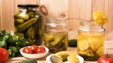 Хруст на всю зиму: маринованные огурцы — по рецепту, который обожает вся семья