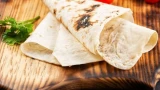 Беру лаваш и ножницы: готовлю мясную лепёшку — в разы вкуснее, чем из теста