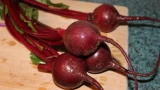 Свёклу не нужно варить: есть способ намного проще и вкуснее — так делают ресторанах