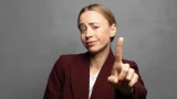 Острый на язык: что такое сарказм — шутливая злость или проявление остроумия