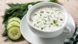 Холодный суп на кефире «Снытьевый Рассвет»: вкусно, как у бабушки — рецепт от бренд-шефа Евгения Мельника