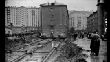 В СССР дома переносили на новые места: жители спали и ничего не чувствовали — даже чай в полной чашке не расплескивался
