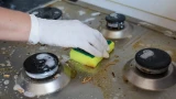 Газовая плита будет блестеть, как на кухне олигарха: простой способ очистки — идеальный результат