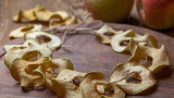 Не нужно покупать сушильный аппарат, всё куда проще: сушим яблоки в духовке — точный тайминг и подходящая температура