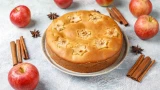 Возиться с тестом нет времени, а пирога хочется: простой рецепт угощения к чаю — выручит, если к вам нагрянули гости