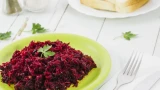 Никто не догадается о секретном ингредиенте: фантастический салат из свеклы на каждый день