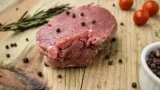 Вредна не только колбаса: употребление этого мяса лучше минимизировать — рекомендовал врач