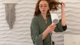 Локоны, которые держатся весь день: лайфхаки укладки — от эксперта Марии Бурланковой