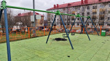 В Мурманске вандалы сожгли новые качели
