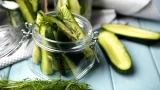 Малосольные огурцы в пакете: быстрый рецепт без рассола — хрустящая закуска за несколько часов