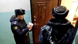Мотивировали расплатиться по долгам — квартиру мончегорца едва не пустили с молотка