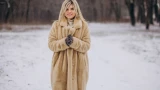 Если в шкафу висят устаревшие шубы, не носите: зимой 2026 года некоторые модели будут выглядеть позорно — что устарело и стало раритетом
