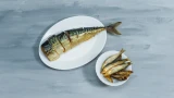 Полезный ужин за 15 минут: готовим скумбрию в микроволновке — подойдёт даже замороженная
