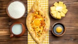 Хачапури на сковороде за 5 минут: секретный рецепт ленивого завтрака без мучений с тестом