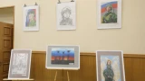 Ангелы и патриотизм: юные художники из ЗАТО Александровск представили свои работы в Мурманской облдуме