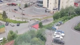 «Это новый прорыв!»: В центре у Мурманска вдоль лестницы снова бежит вода