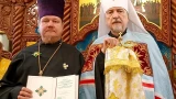 Патриарх Кирилл наградил орденом кольского священника Алексея Карпова