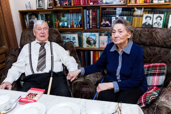 Ветеран войны Вилен Иванович Астахов и его жена Мария Федоровна
