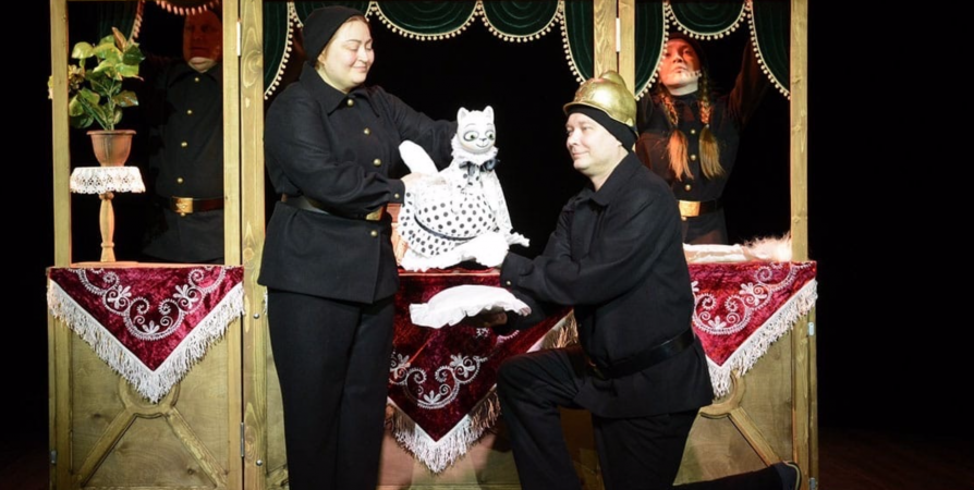 В мурманском театре кукол пройдет премьера спектакля «Кошкин дом»