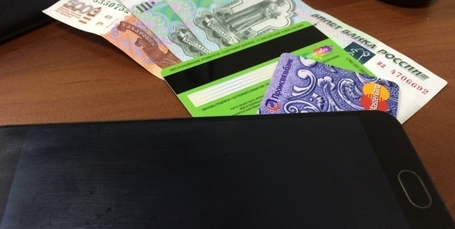 29-летняя мурманчанка перевела мошенникам миллион рублей
