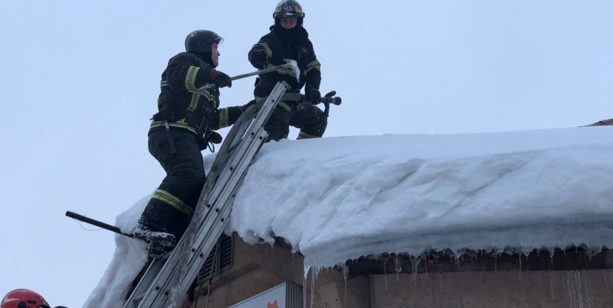 Возгорание в здании «Семеновского рынка» в Мурманске локализовано