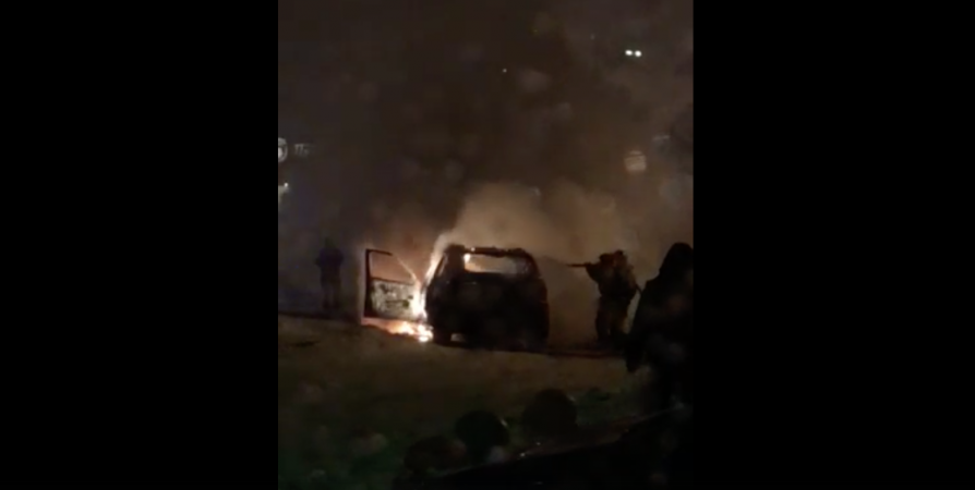 В Мурманске на Мира сгорел кроссовер BMW
