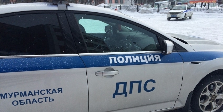 В Мурманске ищут свидетелей наезда на пешеходов водителем Chevrolet