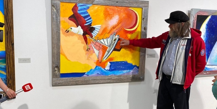 Конюхов посетил выставку своих работ в Мурманске