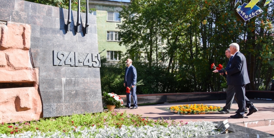 В Мурманске почтили память воинов-строителей