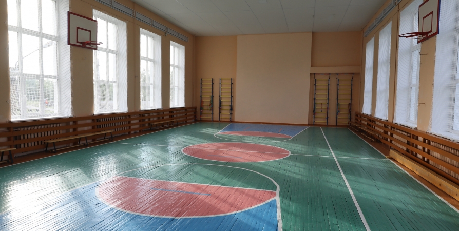 В школах Мурманска и Колы отремонтируют спортзалы