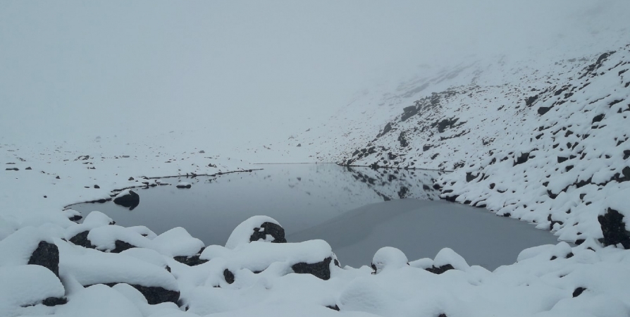 Фото сентябрьского снега на перевале Южный Чоргорр появились в сети