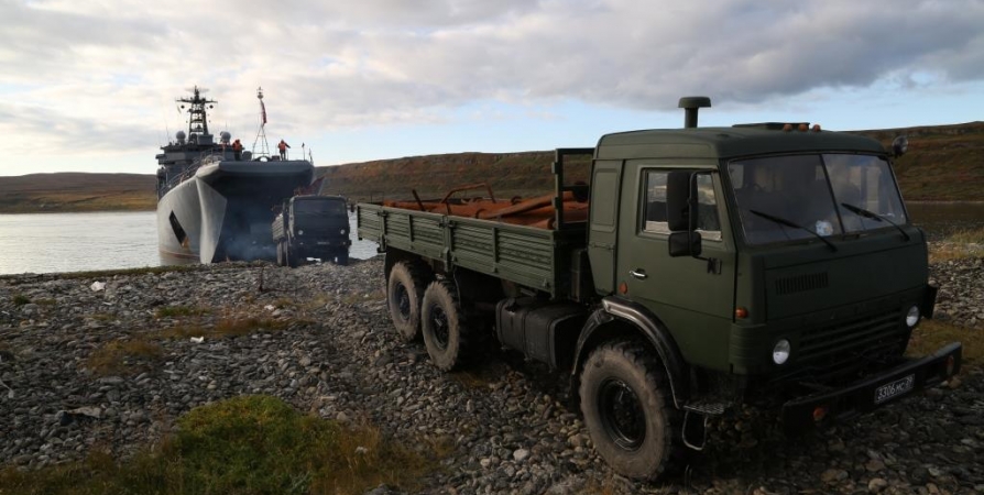 С острова Кильдин военные вывезли более 360 тонн металлолома