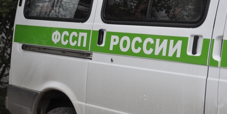 После ареста авто должник из Кировска выплатил полмиллиона налогов