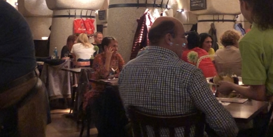 Рестораторы Заполярья просят о снятии запрета на работу заведений ночью