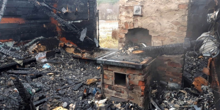 Пожар унес жизнь 71-летней пенсионерки в Колвице