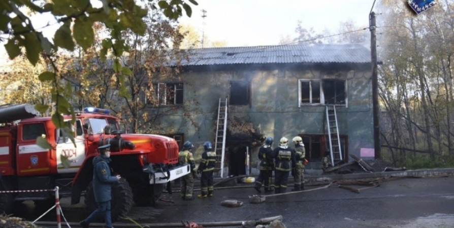 Причиной пожара с погибшими пенсионерами в Мурманске оказался поджог