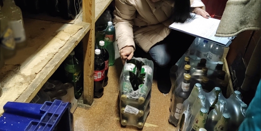 В магазине Мурманска обнаружили более 230 литров алкоголя без документов