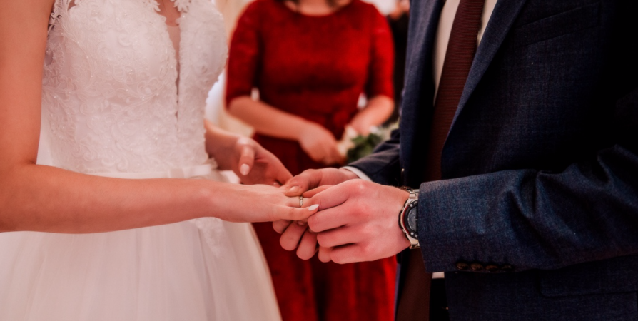 Число браков в стране выросло за год
