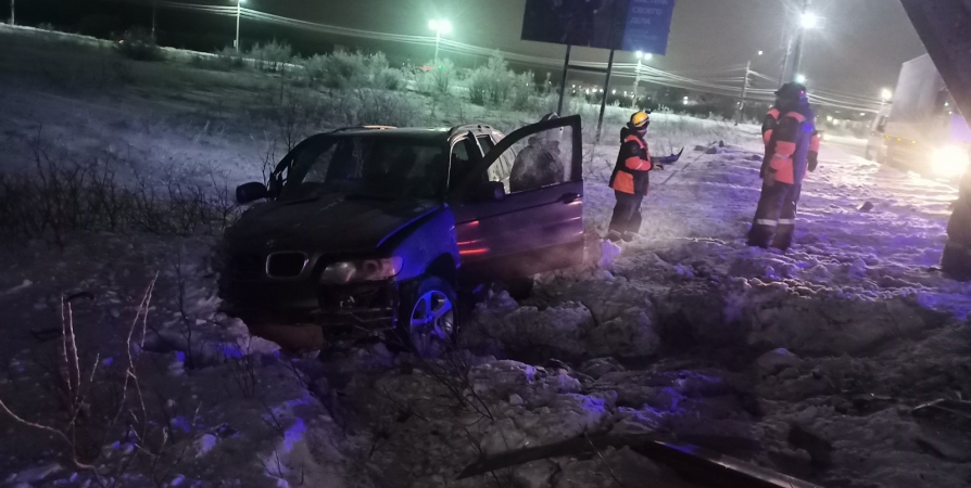 В Мончегорске на Никелевом шоссе в полночь произошло ДТП