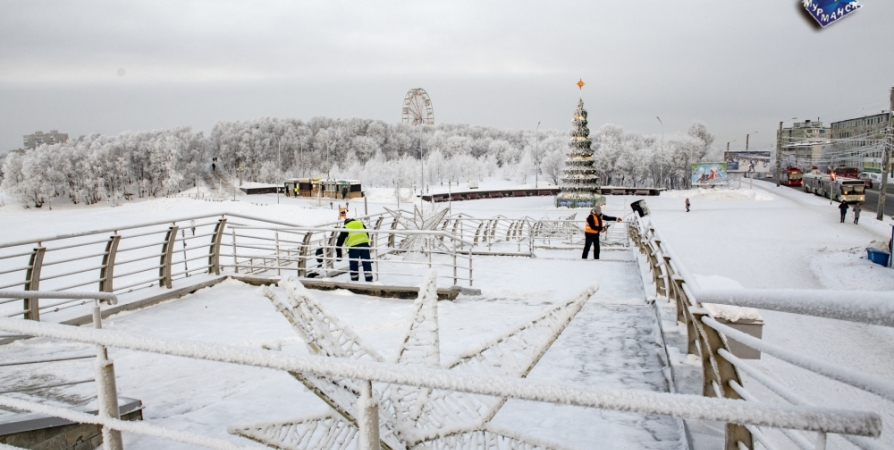 В Мурманске оценили уборку снега в зоне отдыха у Семеновского озера
